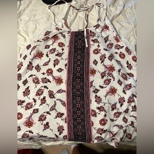 Maurice’s tank top off white with flowers nwot